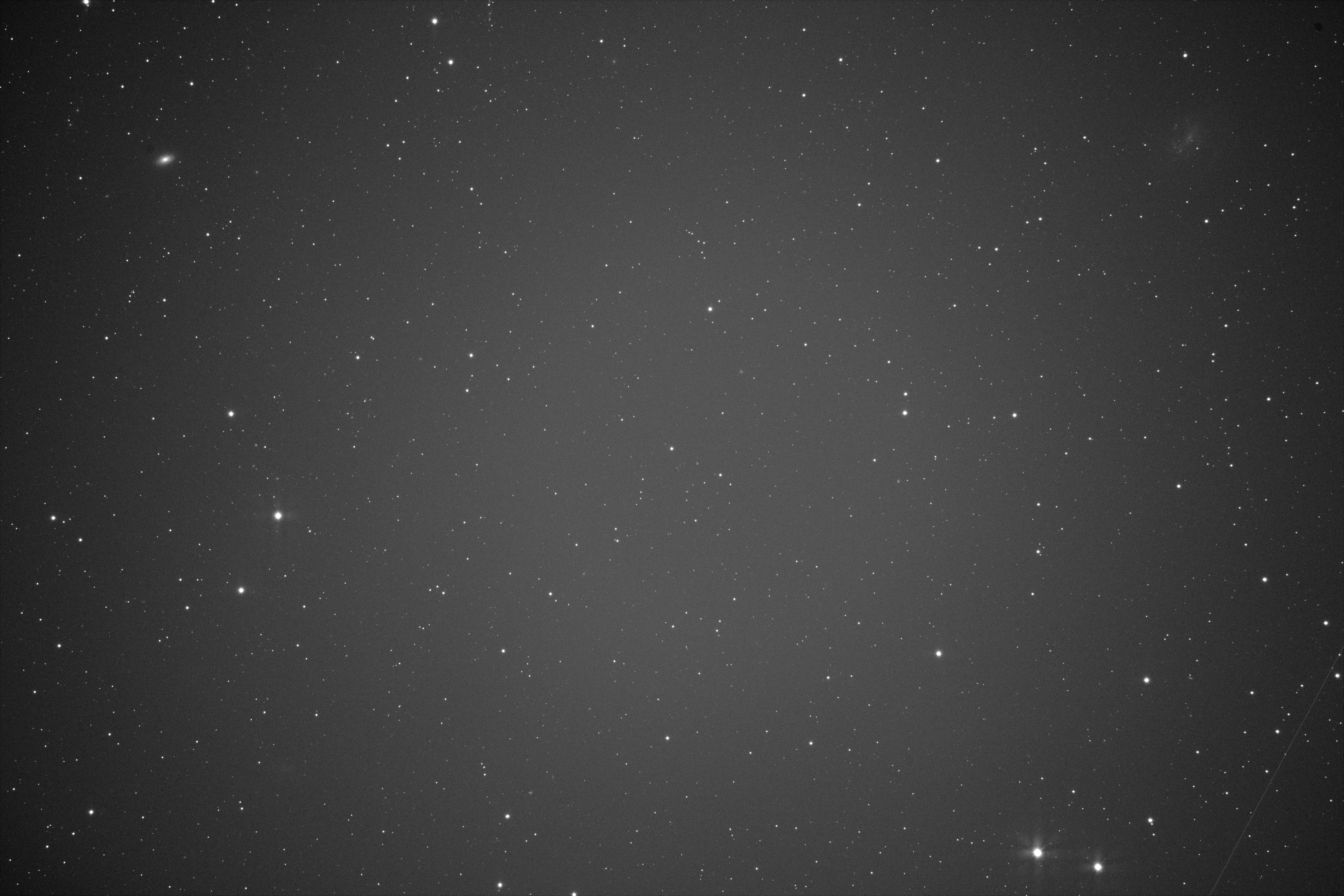FITS image for Gaia DR3 4015591806678568576_I_Bessell_300s_-15C_20250501_202538_56_50560.fits